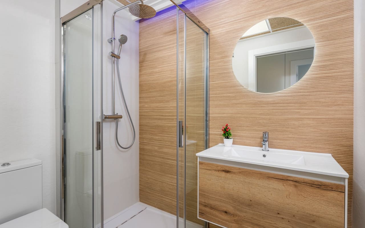 2 slaapkamer Huis te koop in Torrevieja met zwembad - € 285.000 (Ref: 9273103)