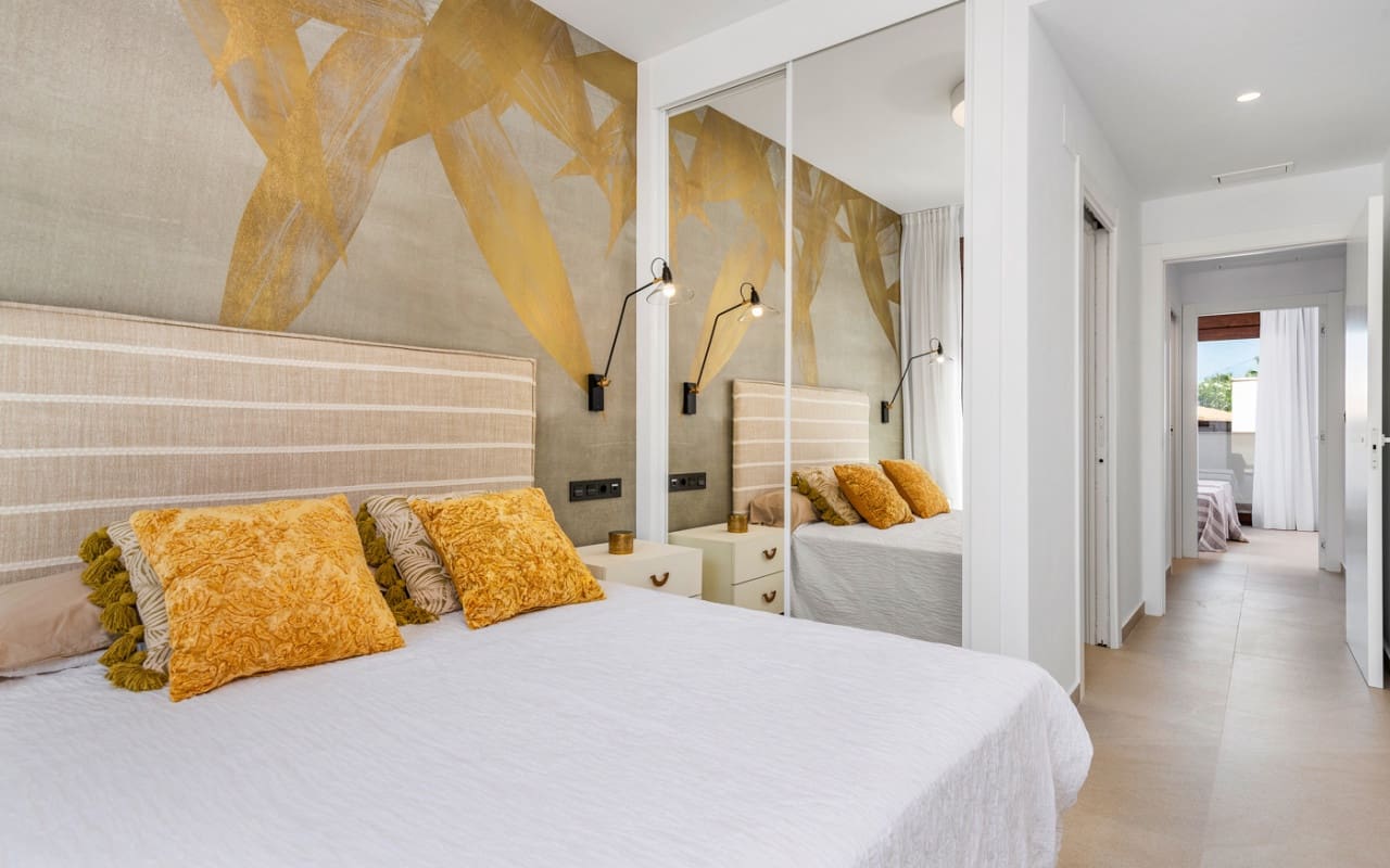 2 slaapkamer Huis te koop in Torrevieja met zwembad - € 285.000 (Ref: 9273103)