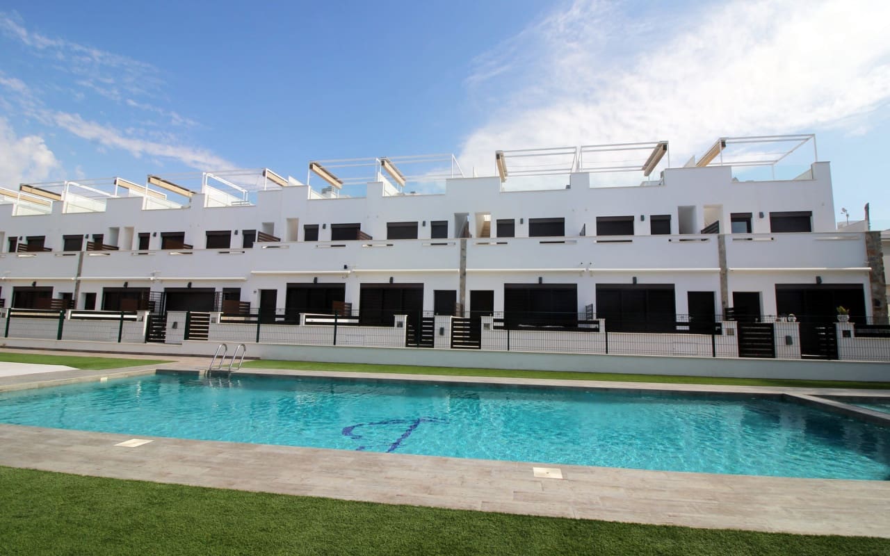 4 chambre Maison de Ville à vendre à Pilar de la Horadada avec piscine - 369 900 € (Ref: 9273105)