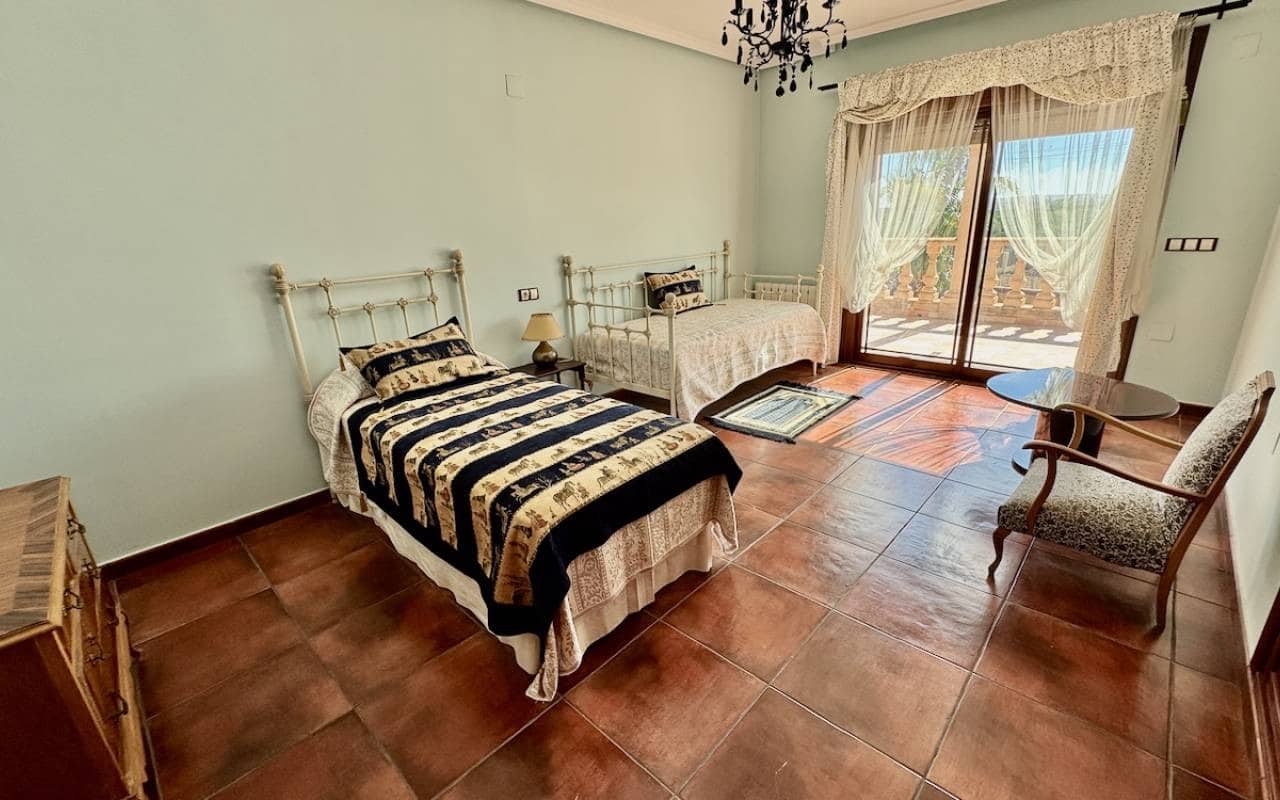 4 bedroom Finca/Country House for sale in Los Montesinos with pool - € 780,000 (Ref: 9282609)