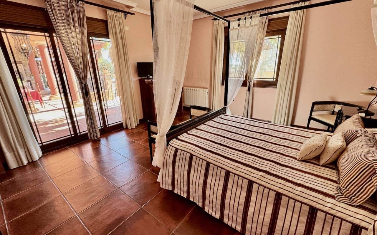 4 bedroom Finca/Country House for sale in Los Montesinos with pool - € 780,000 (Ref: 9282609)