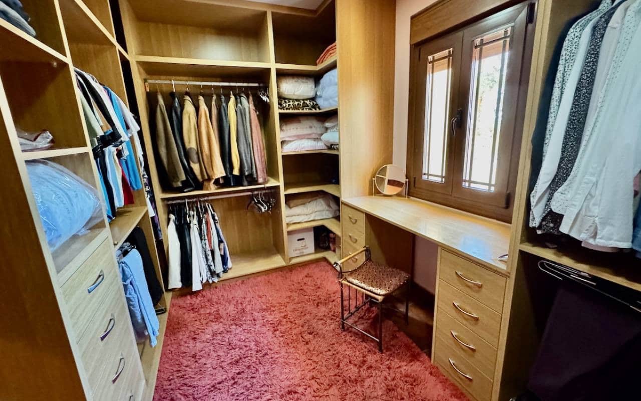 4 bedroom Finca/Country House for sale in Los Montesinos with pool - € 780,000 (Ref: 9282609)