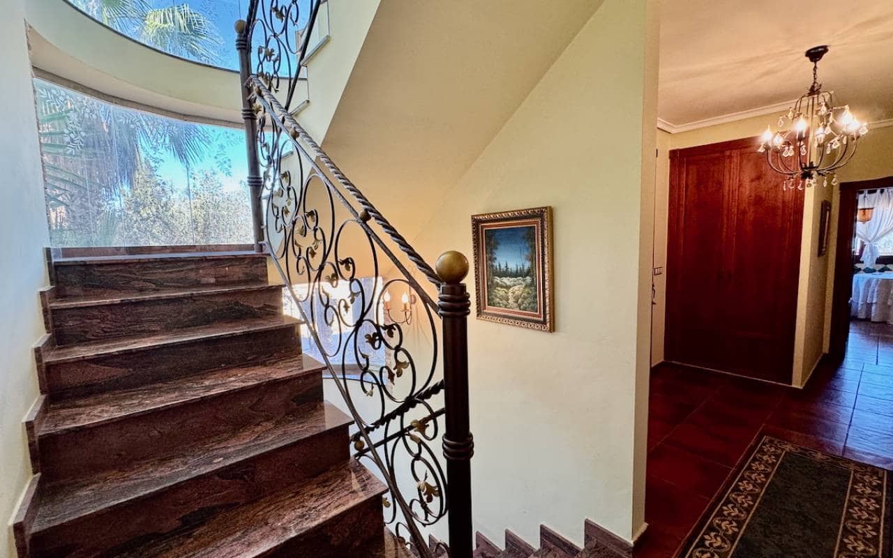 4 bedroom Finca/Country House for sale in Los Montesinos with pool - € 780,000 (Ref: 9282609)