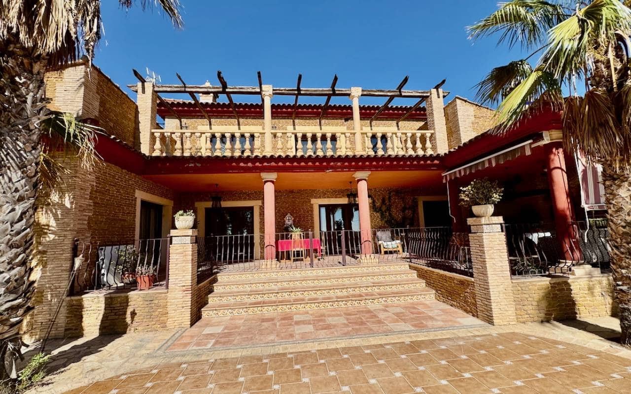 4 bedroom Finca/Country House for sale in Los Montesinos with pool - € 780,000 (Ref: 9282609)