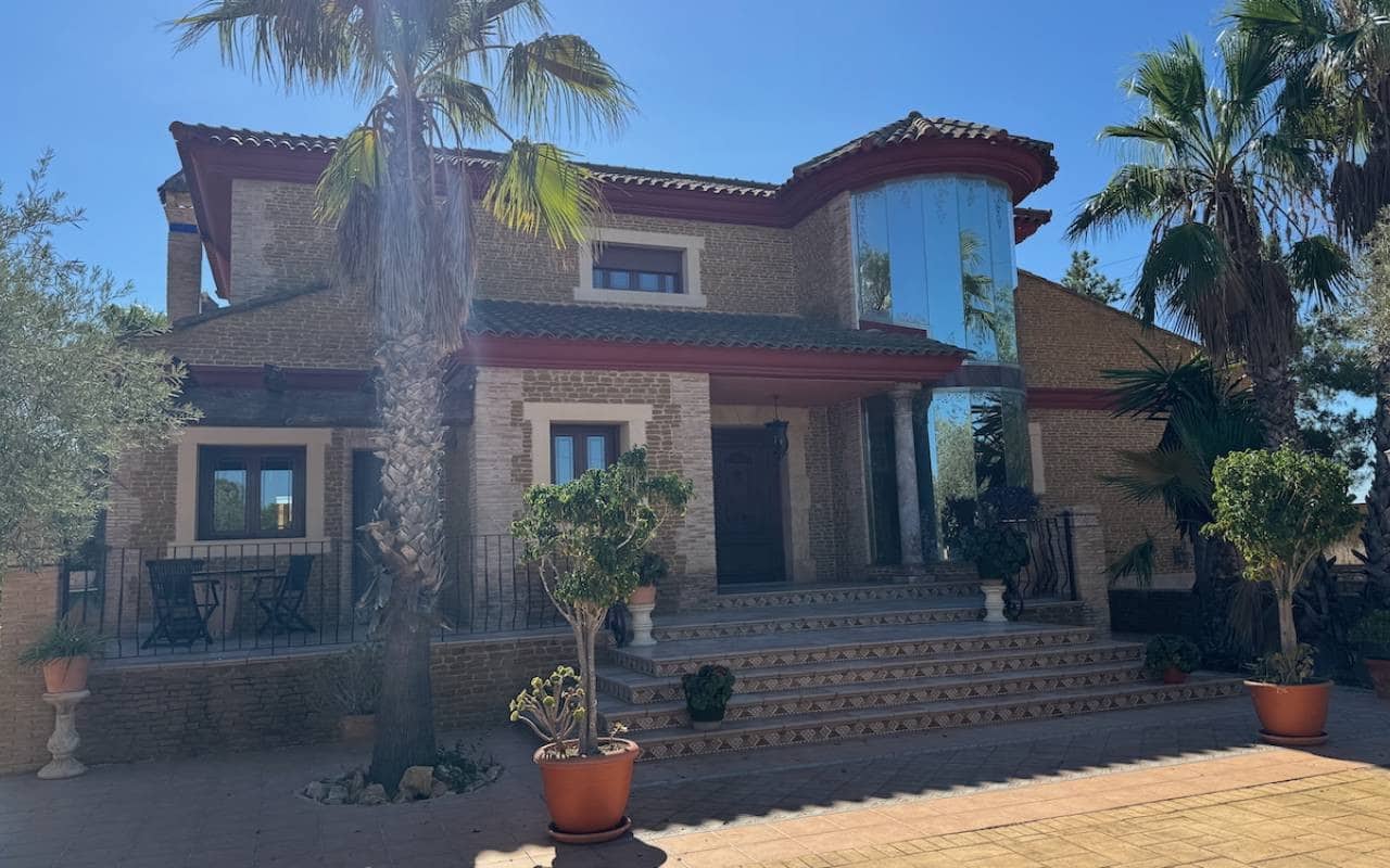 4 bedroom Finca/Country House for sale in Los Montesinos with pool - € 780,000 (Ref: 9282609)