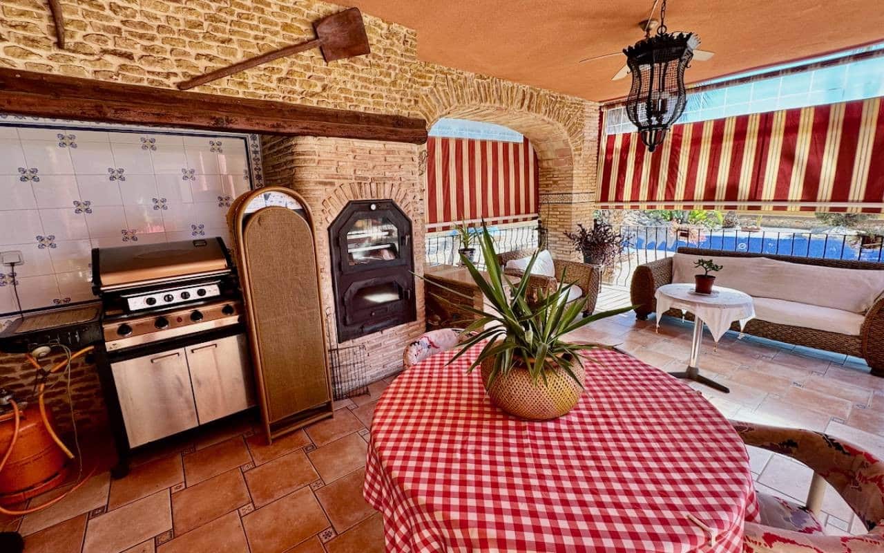 4 bedroom Finca/Country House for sale in Los Montesinos with pool - € 780,000 (Ref: 9282609)