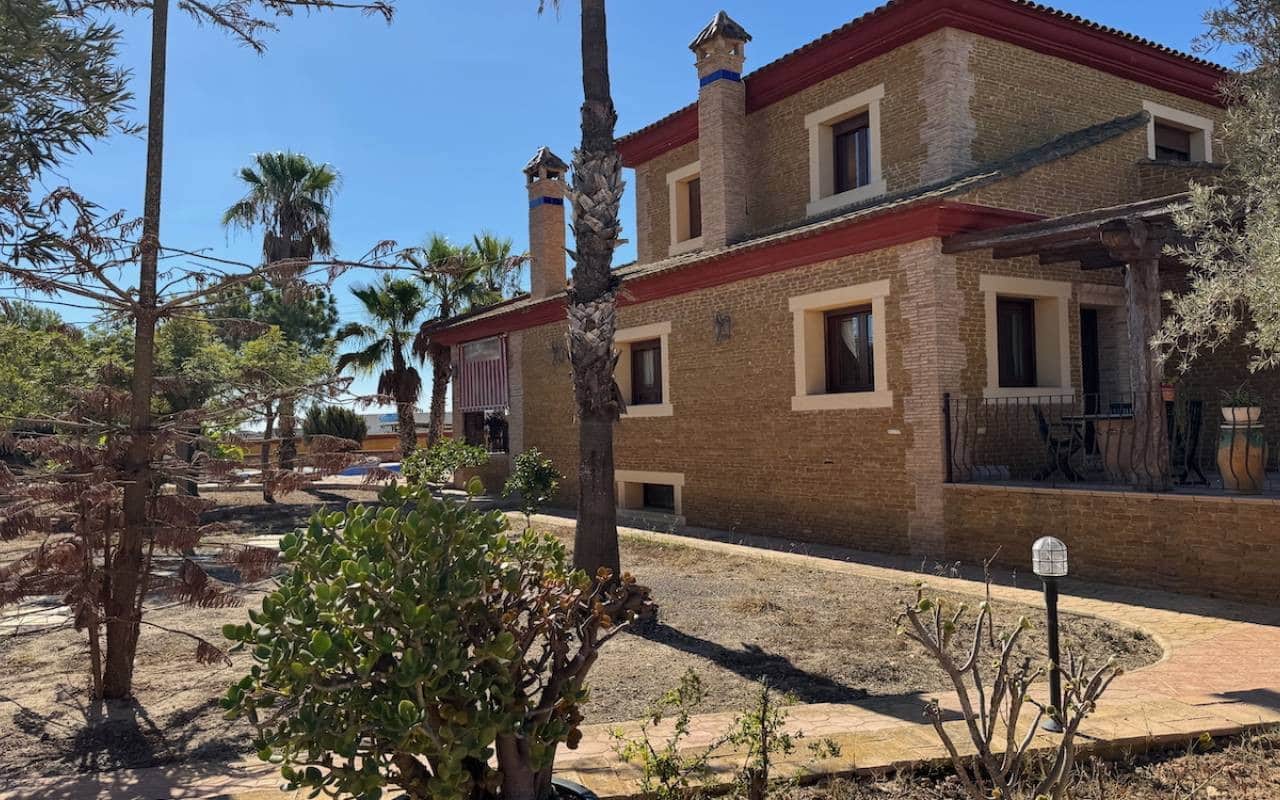 4 bedroom Finca/Country House for sale in Los Montesinos with pool - € 780,000 (Ref: 9282609)