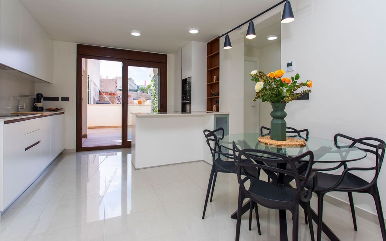 2 slaapkamer Bungalow te koop in Los Balcones met zwembad - € 275.000 (Ref: 9297172)