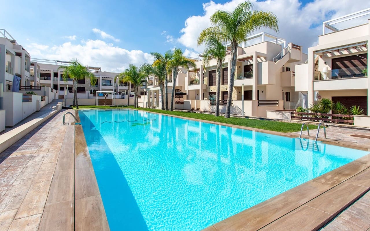 2 slaapkamer Bungalow te koop in Los Balcones met zwembad - € 275.000 (Ref: 9297172)