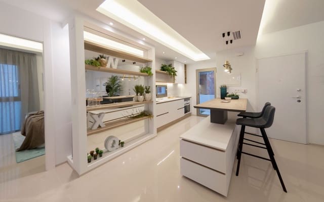 3 bedroom Villa for sale in Centro, Los Alcázares with pool - € 412,000 (Ref: 9304659)