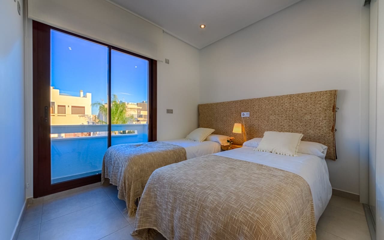 3 bedroom Townhouse for sale in Pilar de la Horadada with pool - € 354,900 (Ref: 9304679)