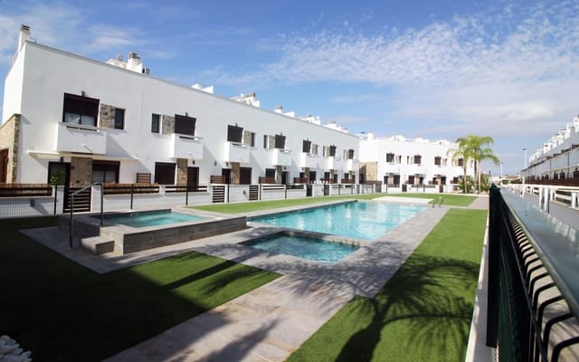 3 bedroom Townhouse for sale in Pilar de la Horadada ciudad, Pilar de la Horadada with pool - € 354,900 (Ref: 9304679)