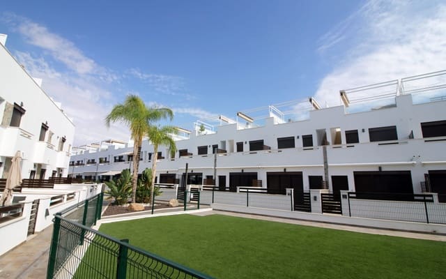 3 bedroom Townhouse for sale in Pilar de la Horadada ciudad, Pilar de la Horadada with pool - € 354,900 (Ref: 9304679)