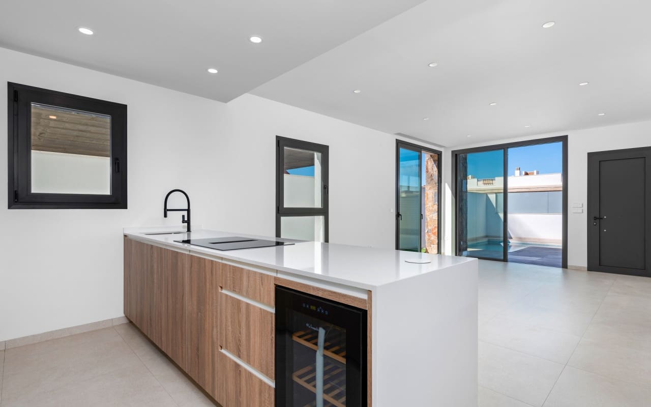 3 makuuhuone Omakotitalo myytävänä paikassa Pilar de la Horadada mukana uima-altaan - 339 900 € (Ref: 9304680)