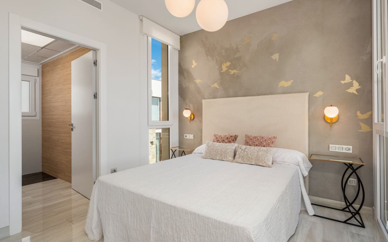 Chalet de 3 habitaciones en Ciudad Quesada en venta - 650.000 € (Ref: 9305222)