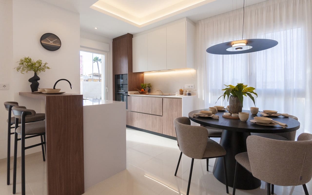 2 soveværelse Byhus til salg i Ciudad Quesada med swimmingpool - € 370.920 (Ref: 9305225)