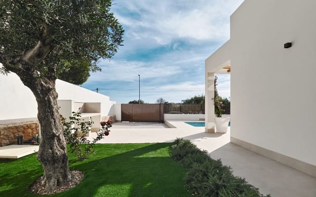 3 soveværelse Villa til salg i Villamartin, Orihuela - € 760.000 (Ref: 9309041)