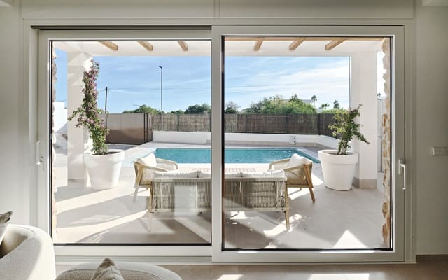 3 soveværelse Villa til salg i Villamartin, Orihuela - € 760.000 (Ref: 9309041)