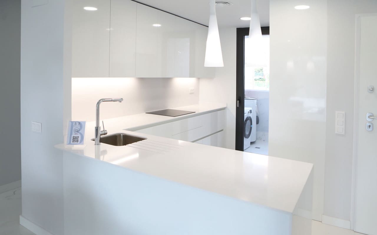 2 chambre Appartement à vendre à Benidorm avec piscine - 690 000 € (Ref: 9309050)