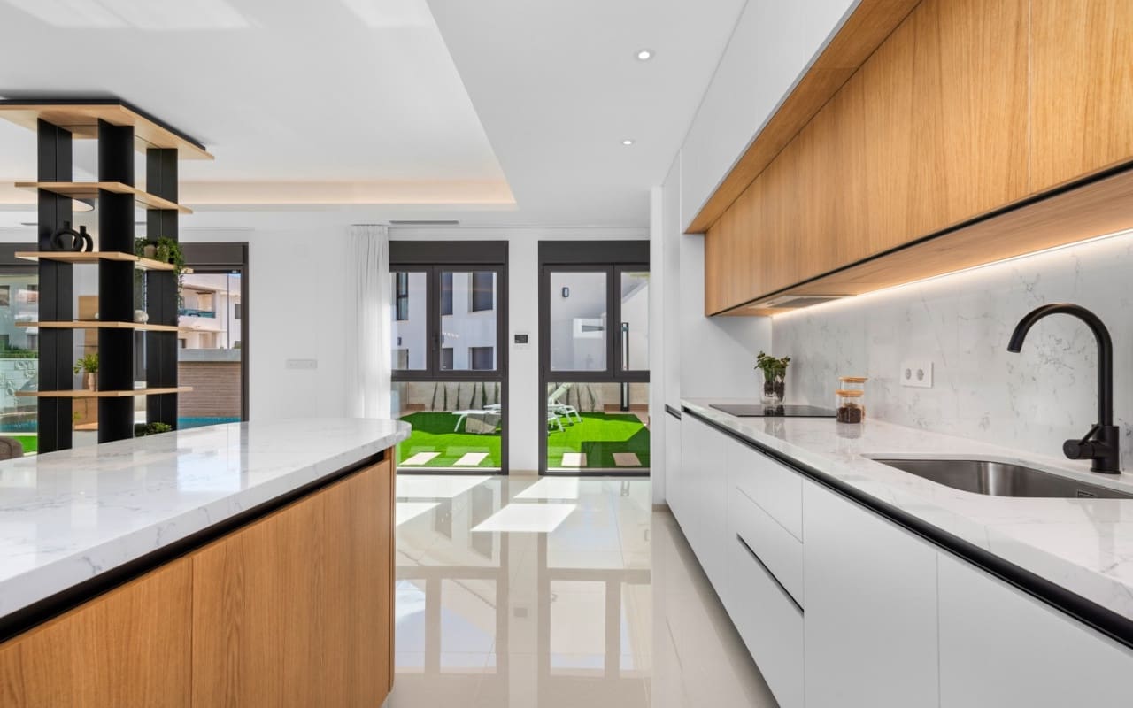 Chalet de 3 habitaciones en Ciudad Quesada en venta - 766.380 € (Ref: 9325471)