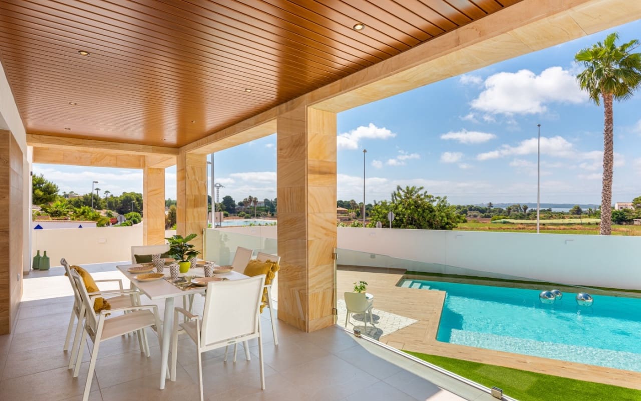 4 Zimmer Villa zu verkaufen in Ciudad Quesada - 821.910 € (Ref: 9325474)