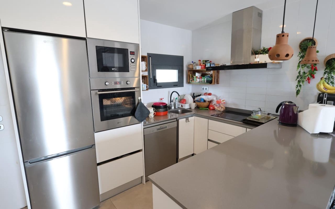 2 bedroom Townhouse for sale in Pilar de la Horadada with pool - € 225,000 (Ref: 9331298)