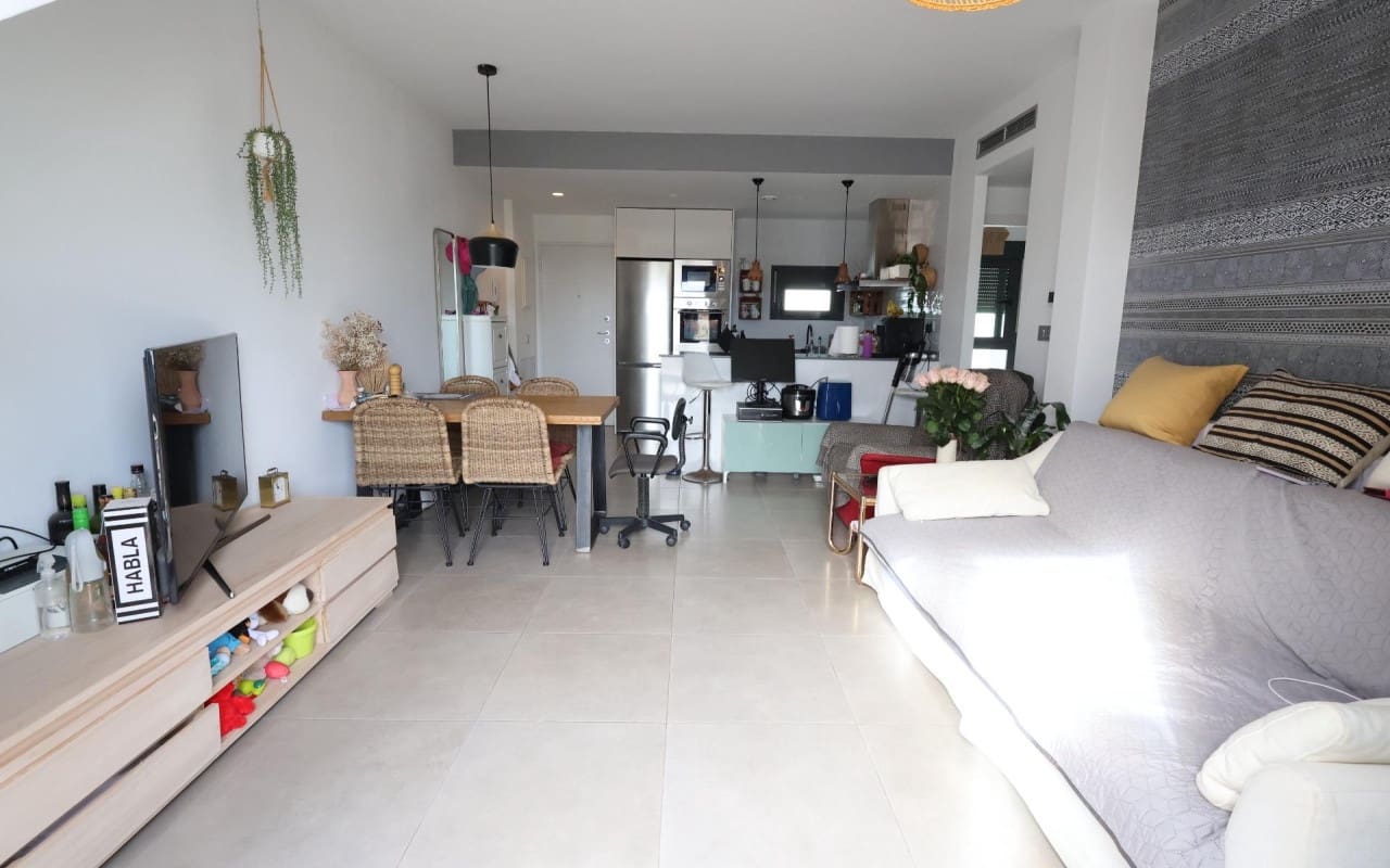 2 bedroom Townhouse for sale in Pilar de la Horadada with pool - € 225,000 (Ref: 9331298)