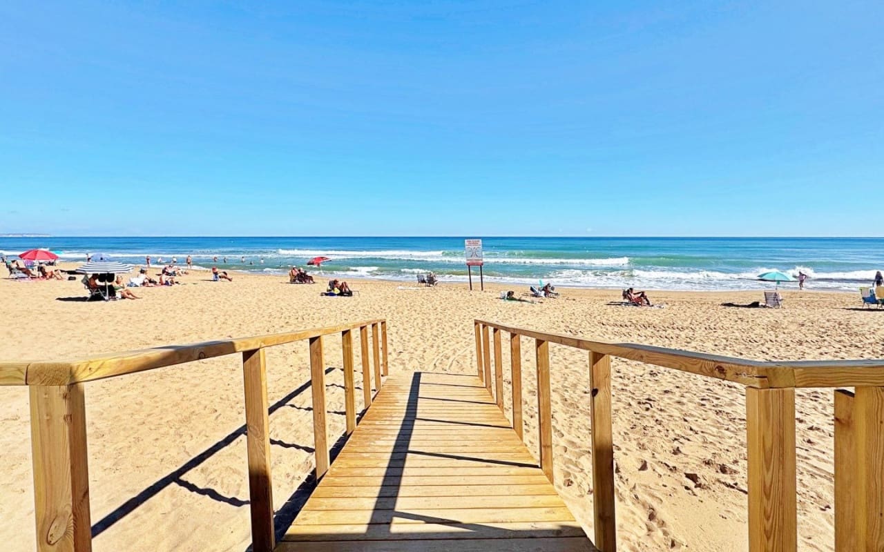 1 bedroom Beach Apartment for sale in La Mata - € 187,900 (Ref: 9331303)