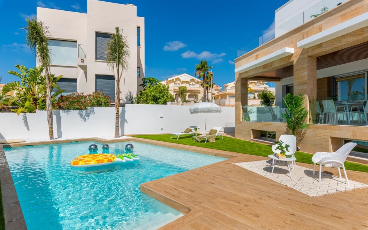 4 chambre Villa/Maison à vendre à Ciudad Quesada - 875 860 € (Ref: 9331866)