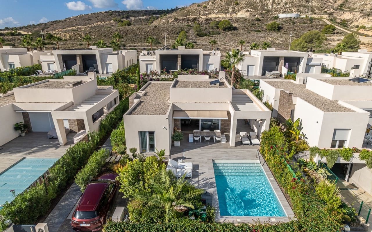 2 slaapkamer Villa te koop in Algorfa - € 660.000 (Ref: 9340101)