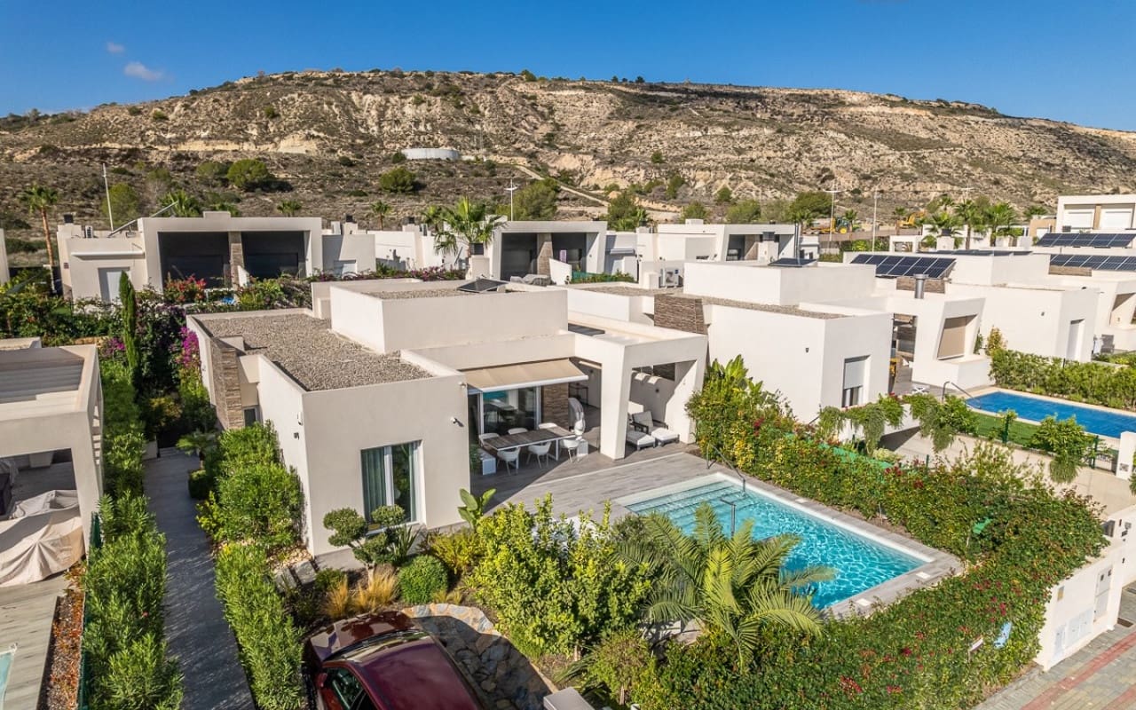 2 slaapkamer Villa te koop in Algorfa - € 660.000 (Ref: 9340101)