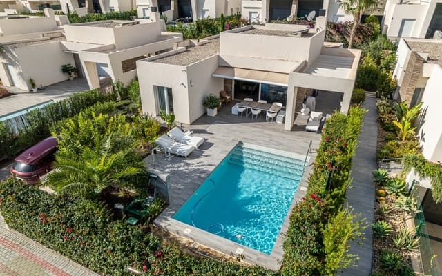 2 slaapkamer Villa te koop in Algorfa - € 660.000 (Ref: 9340101)