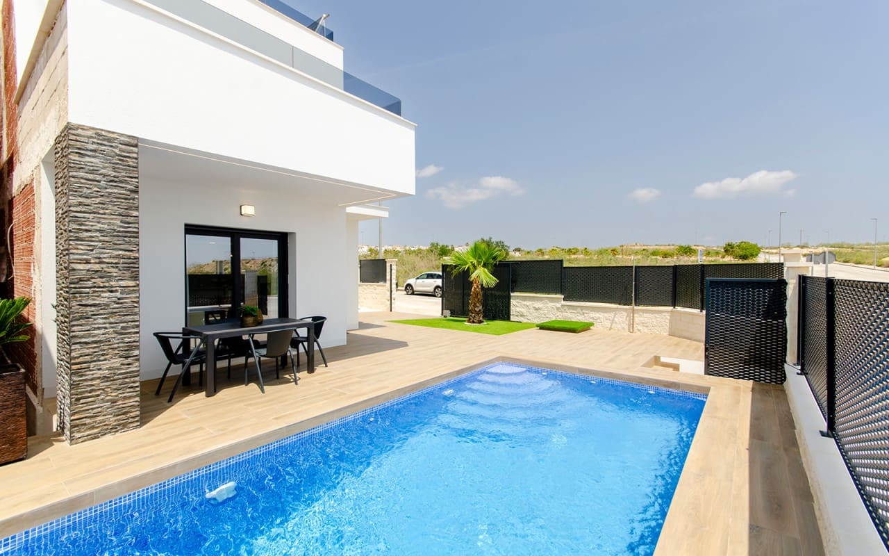 3 slaapkamer Villa te koop in Orihuela Costa - € 395.000 (Ref: 9340190)