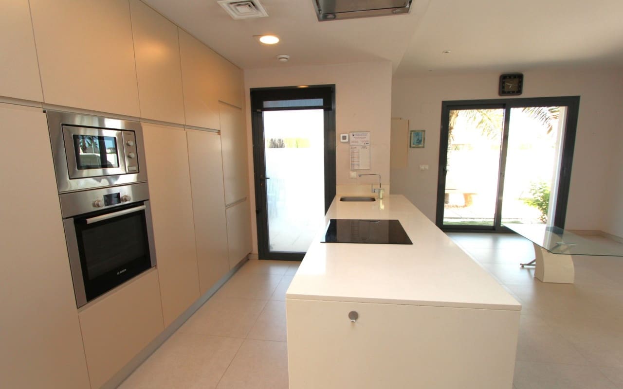 2 chambre Villa/Maison à vendre à Dona Pepa avec piscine - 315 000 € (Ref: 9357626)