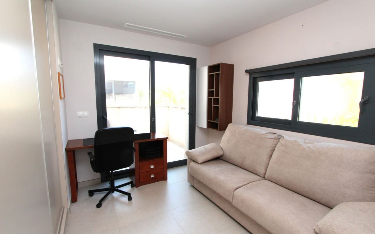 2 chambre Villa/Maison à vendre à Dona Pepa avec piscine - 315 000 € (Ref: 9357626)