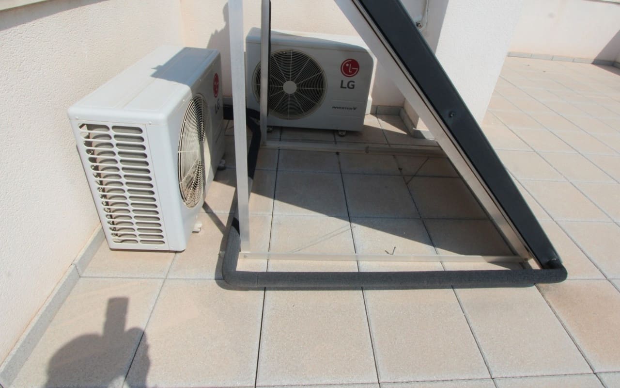 2 chambre Villa/Maison à vendre à Dona Pepa avec piscine - 315 000 € (Ref: 9357626)