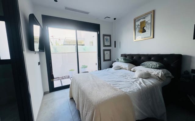 3 Zimmer Villa zu verkaufen in Ciudad Quesada, Rojales - 495.000 € (Ref: 9357627)