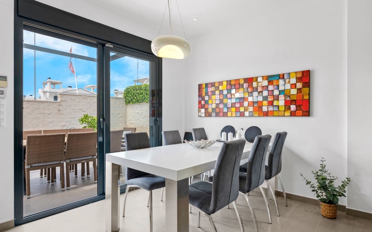 3 Zimmer Villa zu verkaufen in Ciudad Quesada mit Pool - 480.000 € (Ref: 9357628)