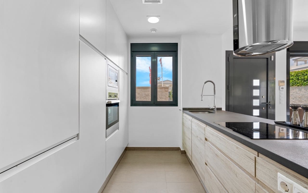 3 Zimmer Villa zu verkaufen in Ciudad Quesada mit Pool - 480.000 € (Ref: 9357628)