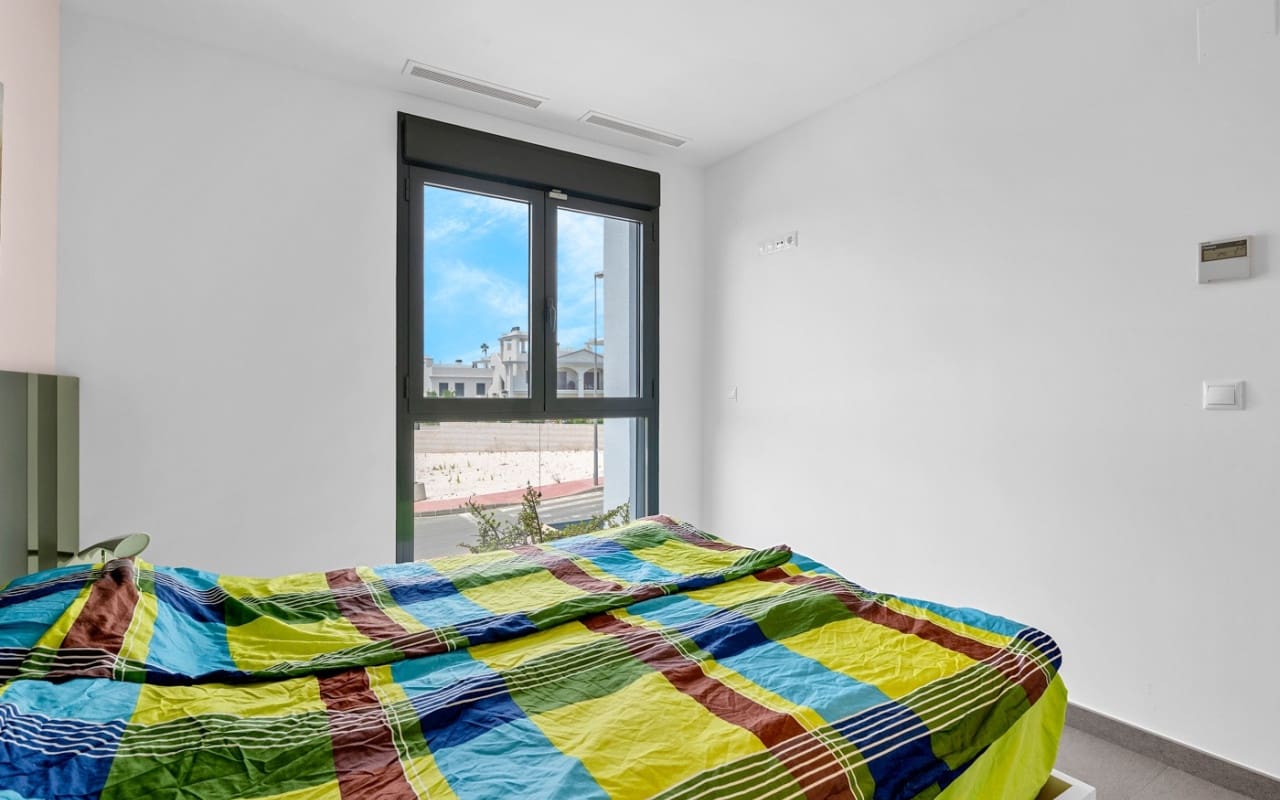 3 Zimmer Villa zu verkaufen in Ciudad Quesada mit Pool - 480.000 € (Ref: 9357628)