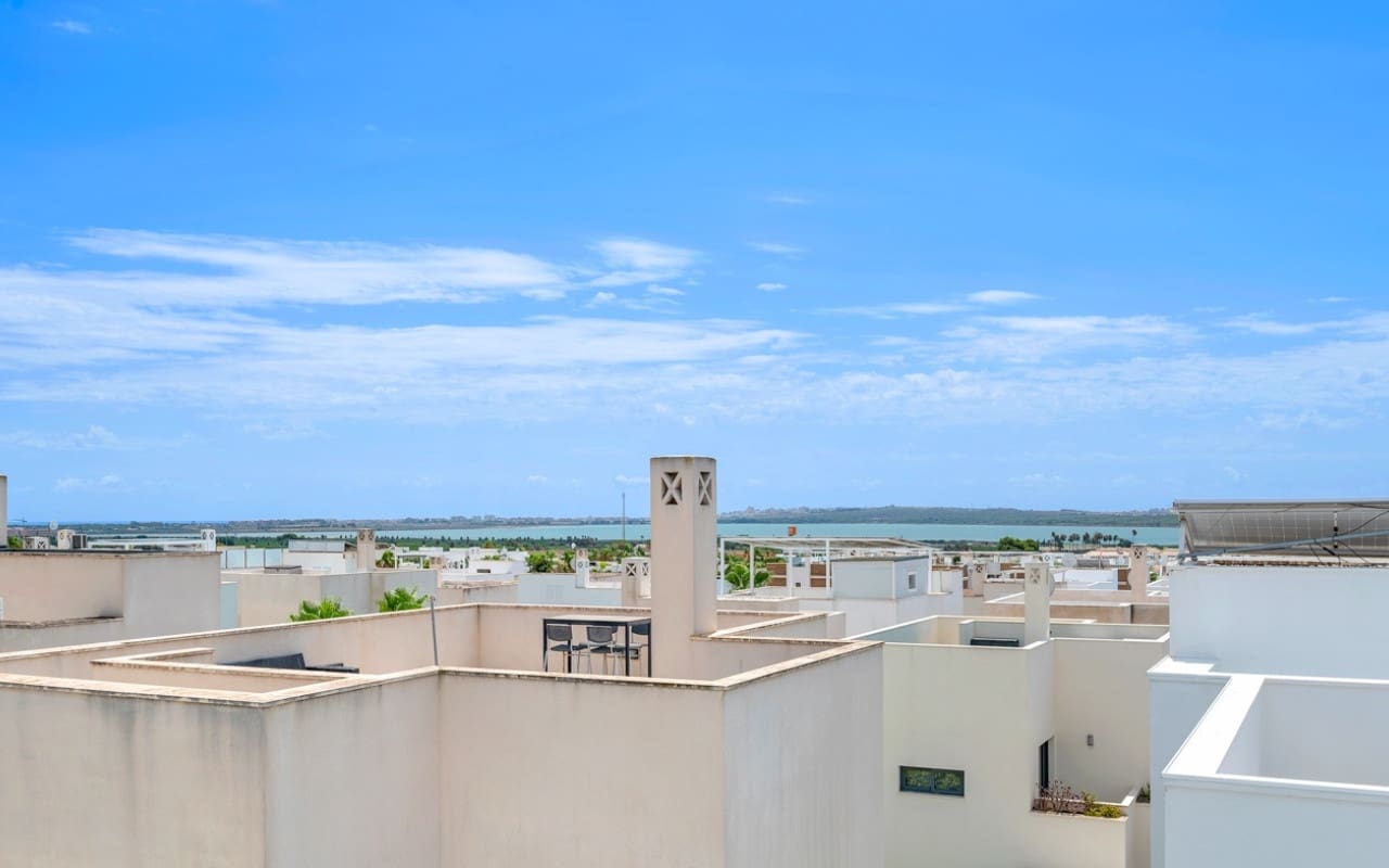 3 Zimmer Villa zu verkaufen in Ciudad Quesada mit Pool - 480.000 € (Ref: 9357628)