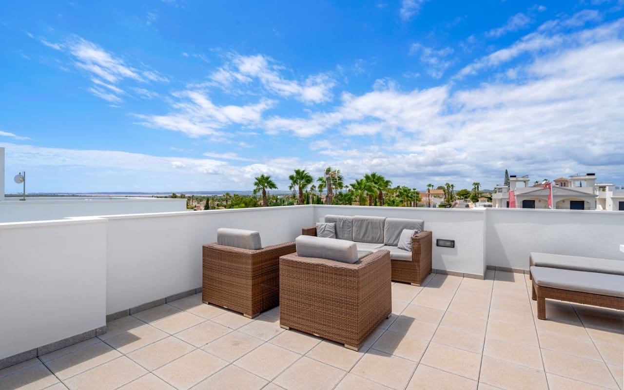 3 Zimmer Villa zu verkaufen in Ciudad Quesada mit Pool - 480.000 € (Ref: 9357628)