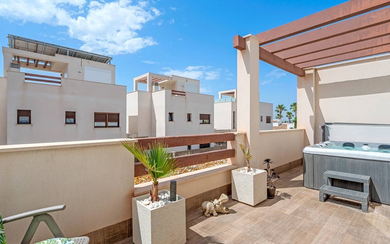 3 camera da letto Villa in vendita in Ciudad Quesada con piscina - 475.000 € (Rif: 9357629)