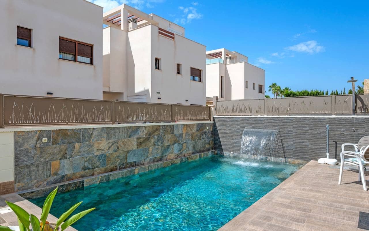 3 camera da letto Villa in vendita in Ciudad Quesada con piscina - 475.000 € (Rif: 9357629)