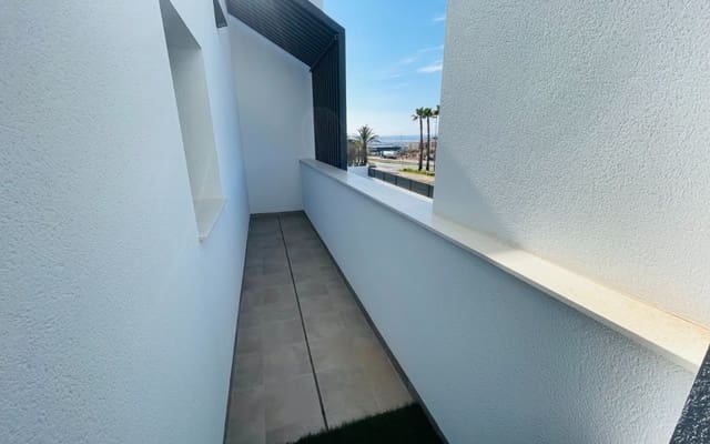 Chalet de 5 habitaciones en Aguas Nuevas, Torrevieja en venta - 980.000 € (Ref: 9357733)