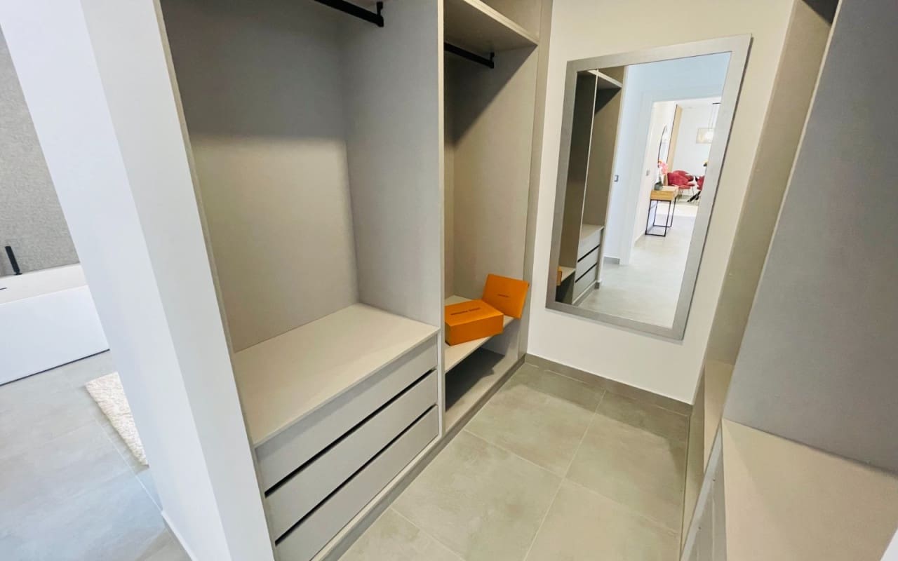 Chalet de 5 habitaciones en Torrevieja en venta - 980.000 € (Ref: 9357733)