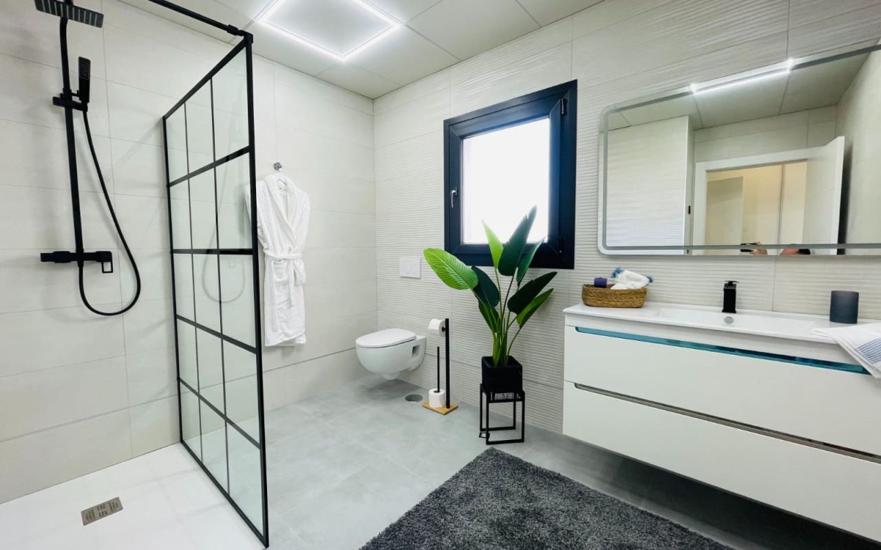 Chalet de 5 habitaciones en Torrevieja en venta - 980.000 € (Ref: 9357733)