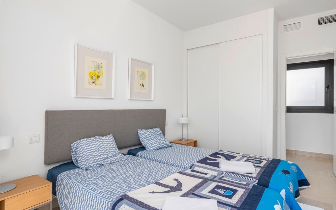 Chalet de 4 habitaciones en Ciudad Quesada en venta con piscina - 640.000 € (Ref: 9357737)