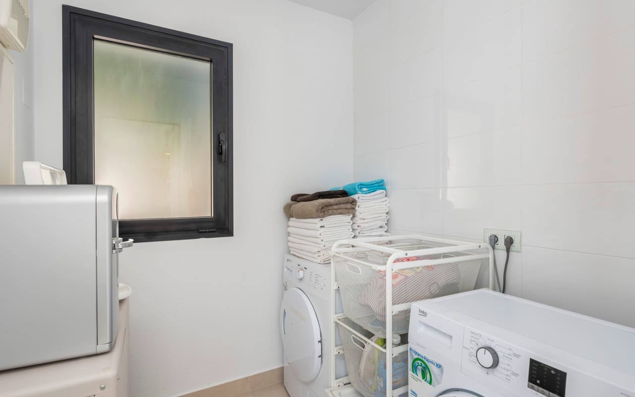 Chalet de 4 habitaciones en Ciudad Quesada en venta con piscina - 640.000 € (Ref: 9357737)