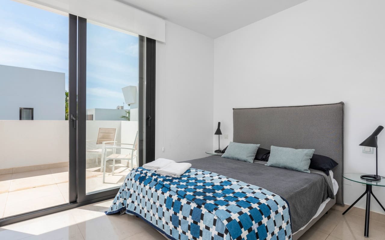 Chalet de 4 habitaciones en Ciudad Quesada en venta con piscina - 640.000 € (Ref: 9357737)